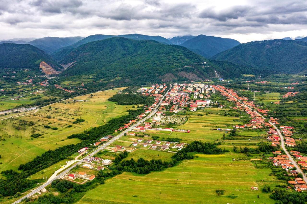 Apartament Delora View Bumbesti-Jiu Kültér fotó